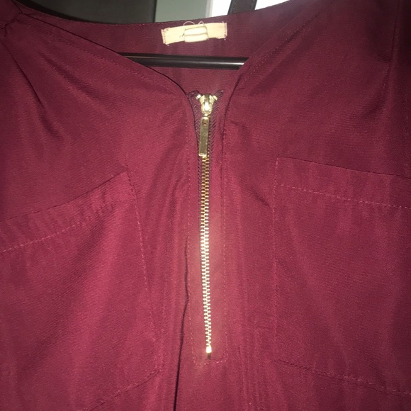 Very pretty wine red, shirt - Picture 2 of 3